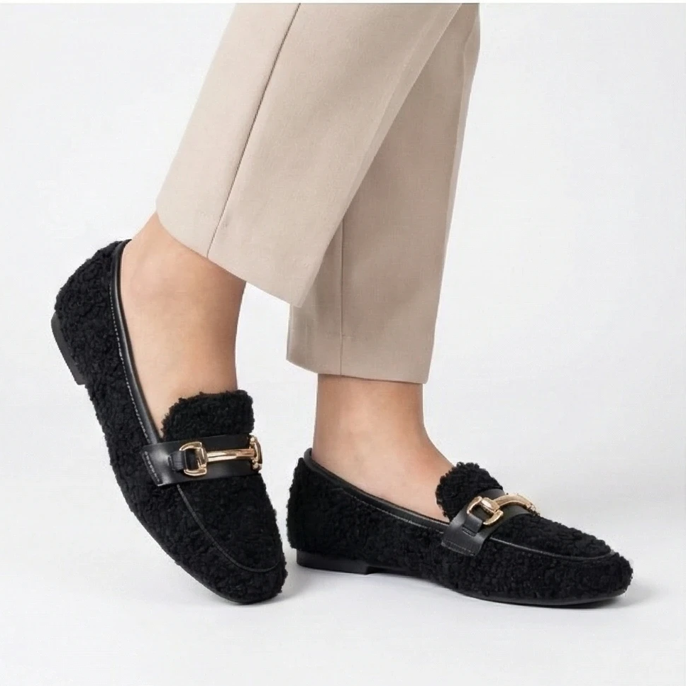 Black Teddy Bear Pump